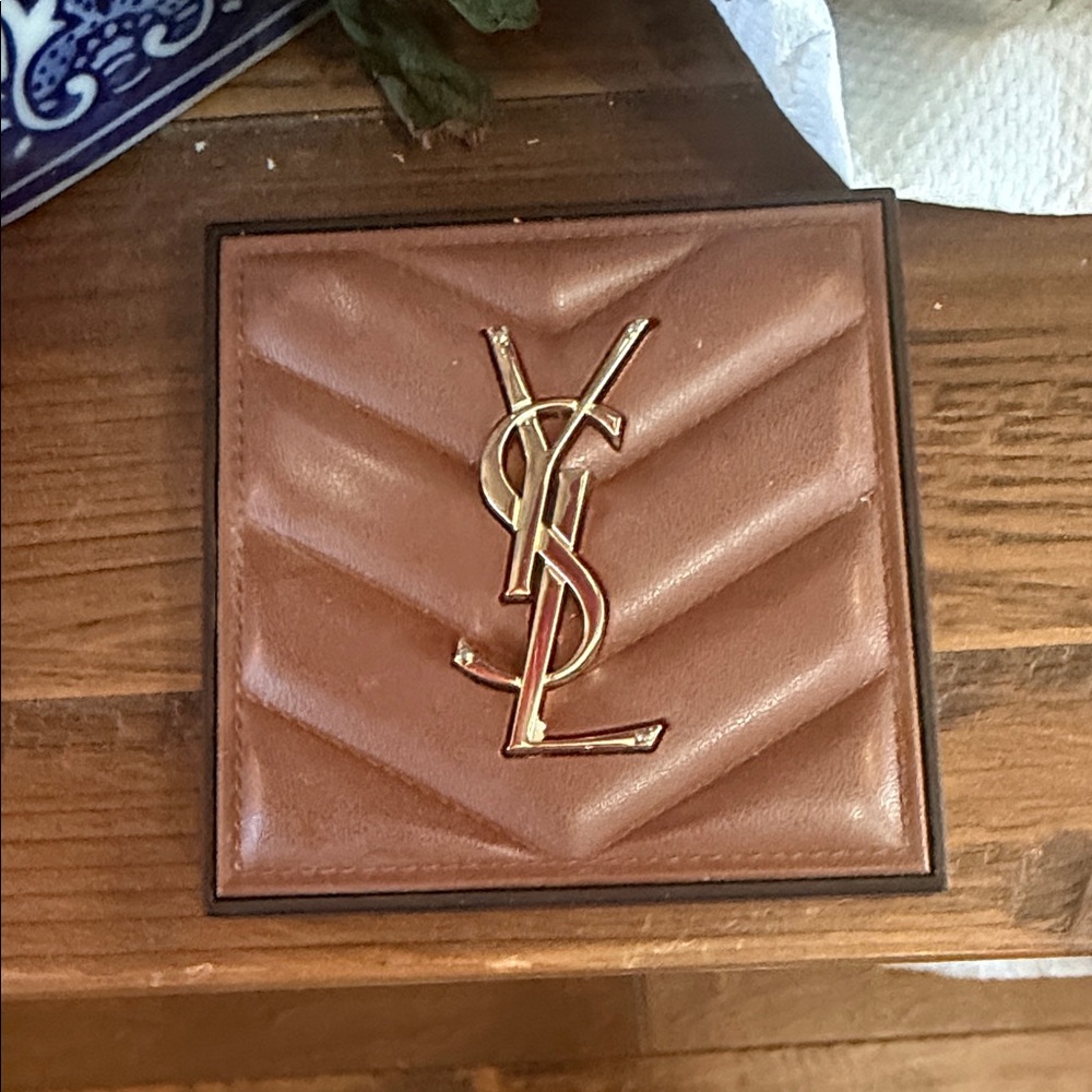 Yves Saint Laurent bronzer